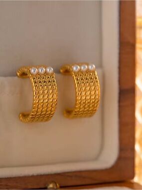 18k Gold Filled Pearl Textured Hoop Earrings - Women's Jewelry